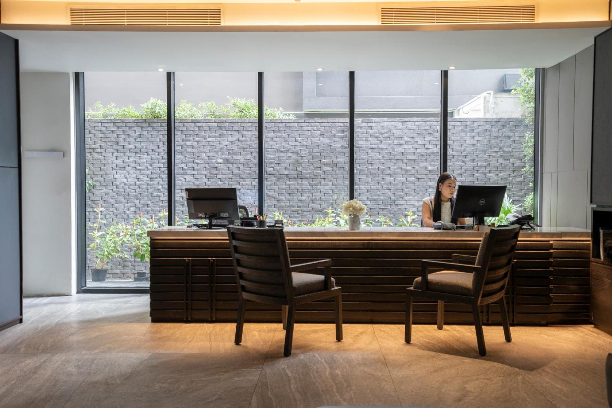 Walton Suites Sukhumvit بانكوك المظهر الخارجي الصورة