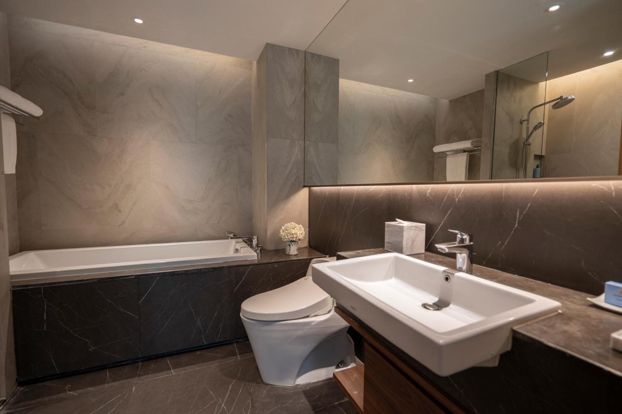 Walton Suites Sukhumvit بانكوك الغرفة الصورة