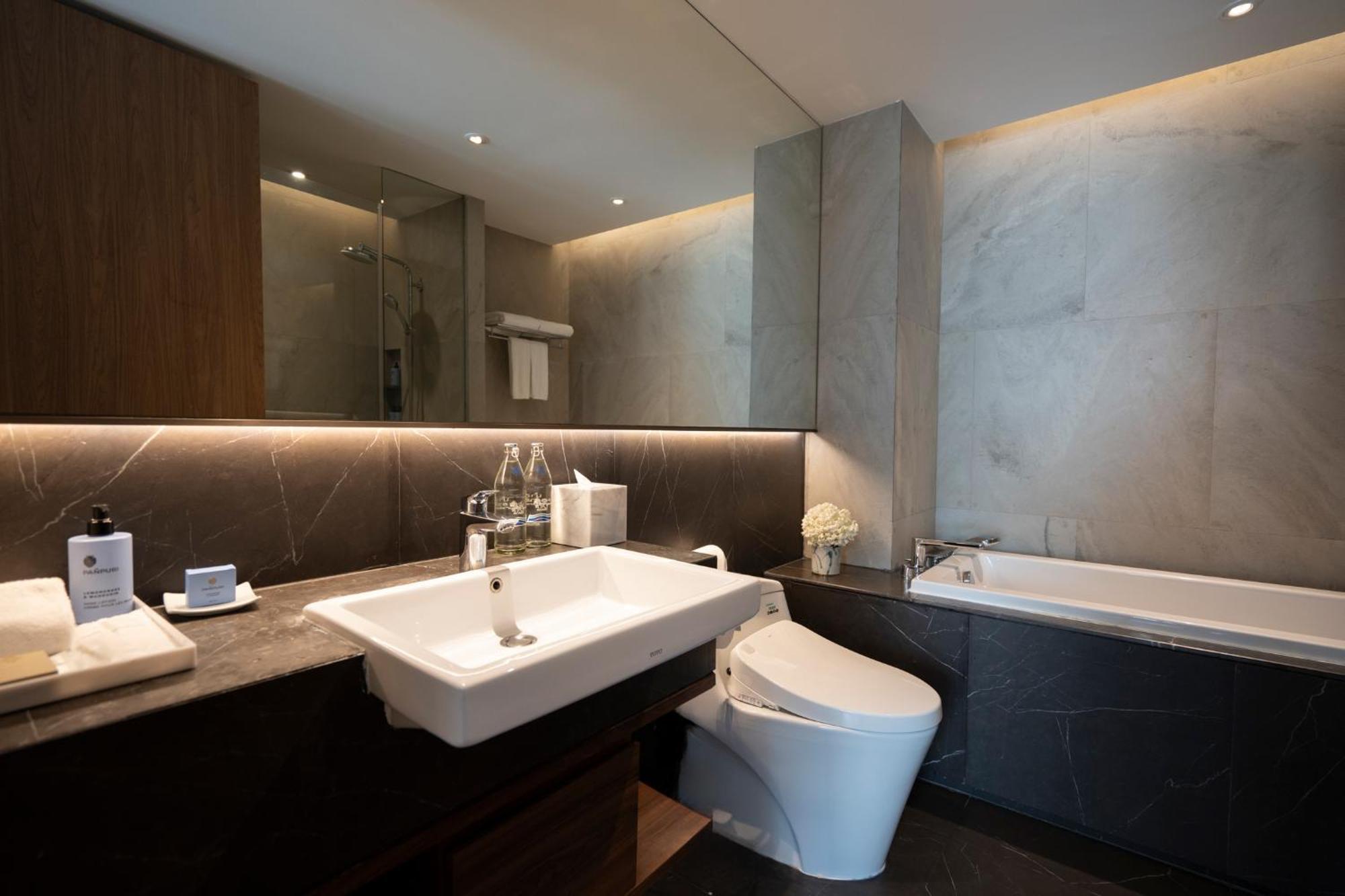 Walton Suites Sukhumvit بانكوك المظهر الخارجي الصورة